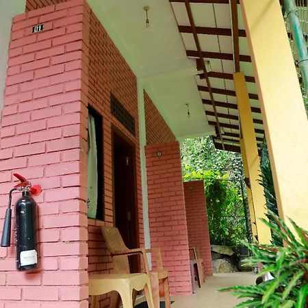 Star Rain Tour Inn Ratnapura Eksteriør bilde